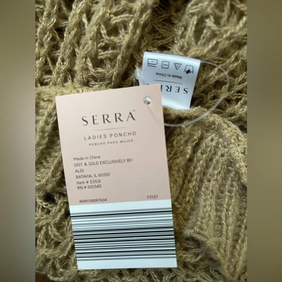 NWT Serra Loose Knit Poncho - Picture 3 of 8